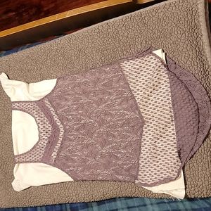 **EUC** American Eagle heathered plum lace tank top, Size small